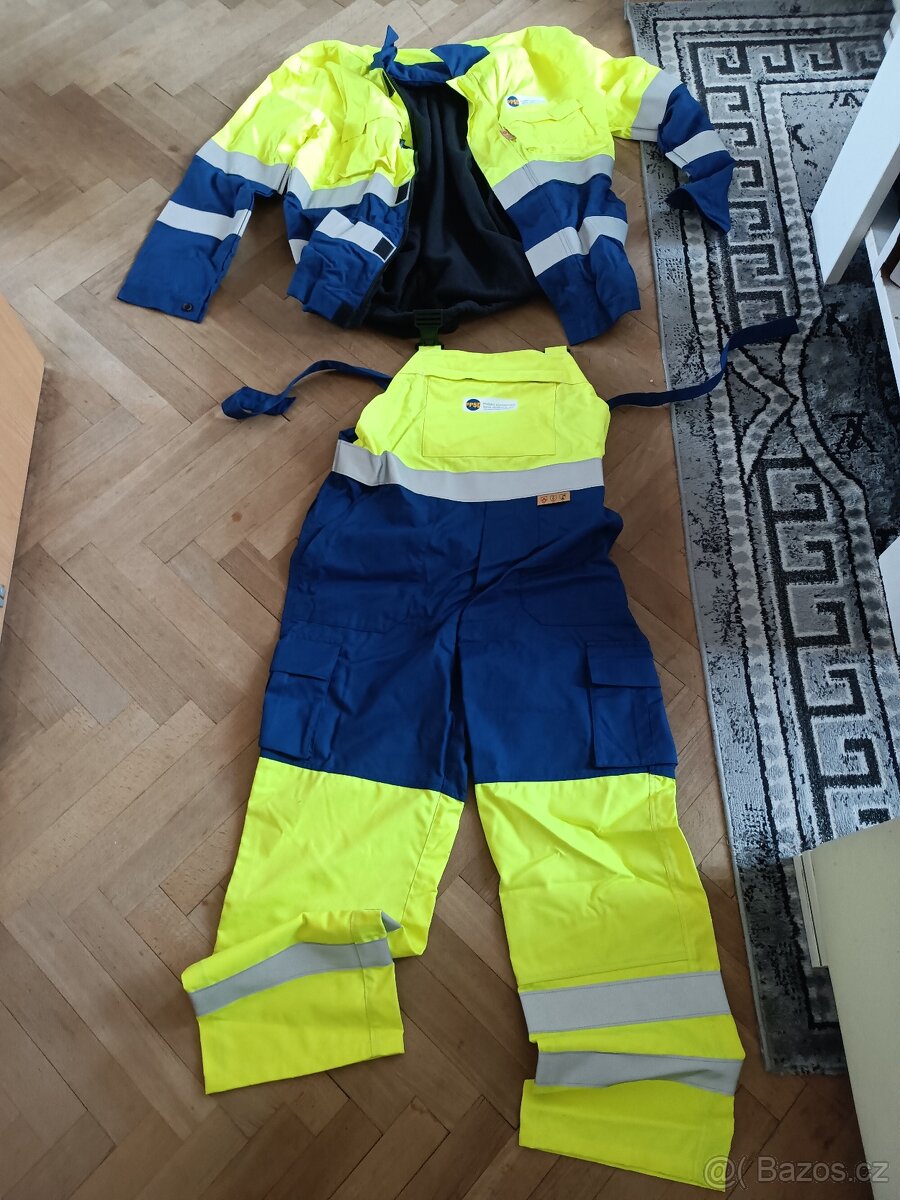 Reflexní pracovní oděv