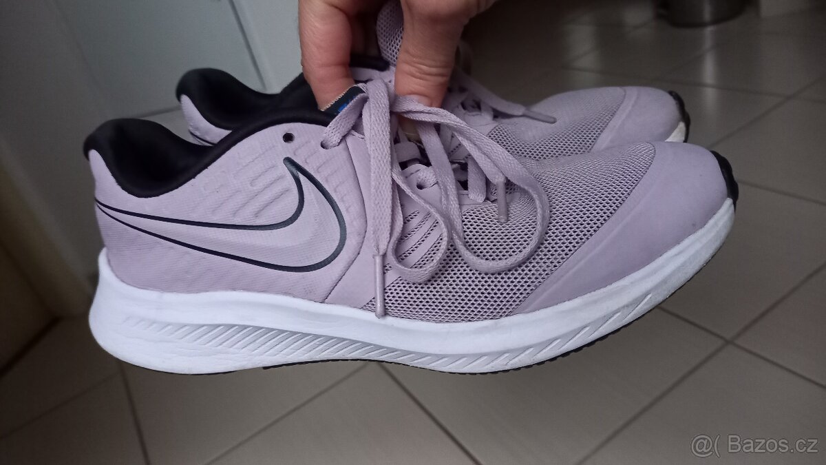 Sportovní boty nike