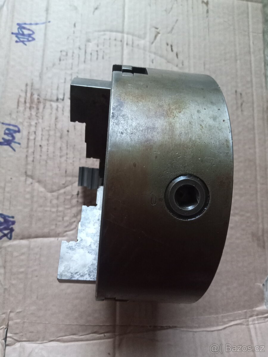 Tříčelistové sklíčidlo Zn.TOS