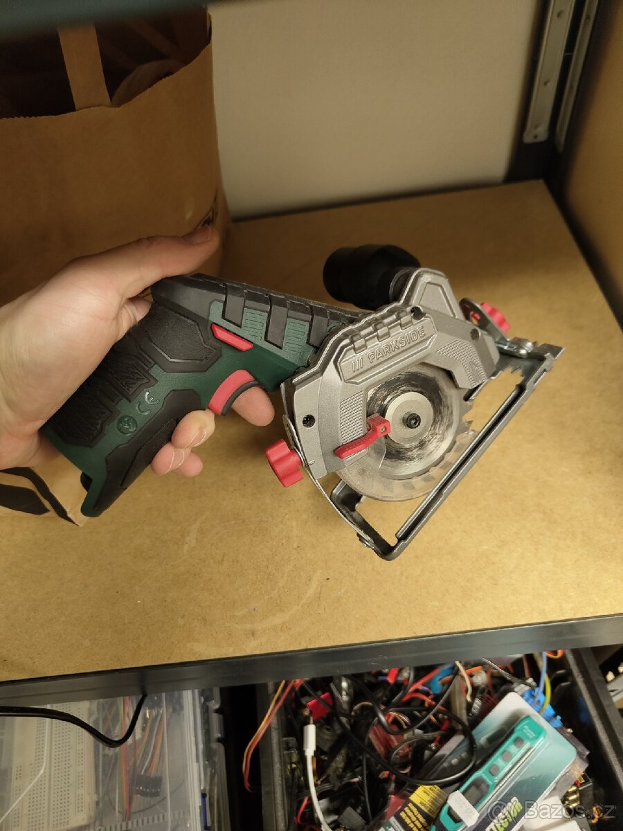 Mini ruční okružní pila parkside