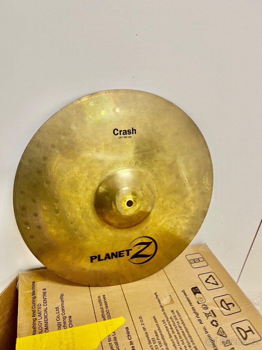 Zildjian Planet Z 16" crash.
