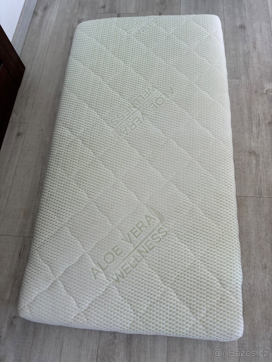 Matrace do dětské postýlky