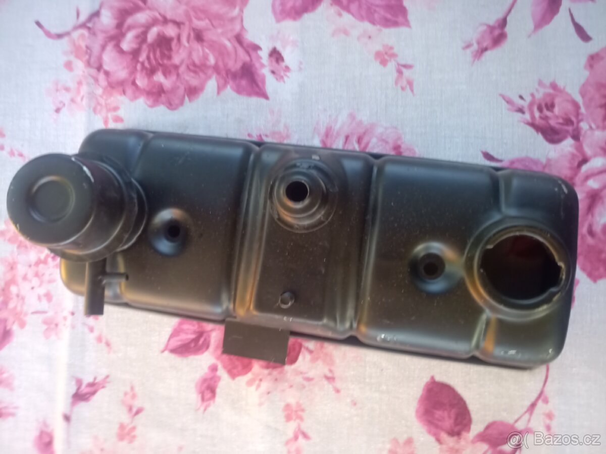 Víko ventilů Škoda 1203 uloženka