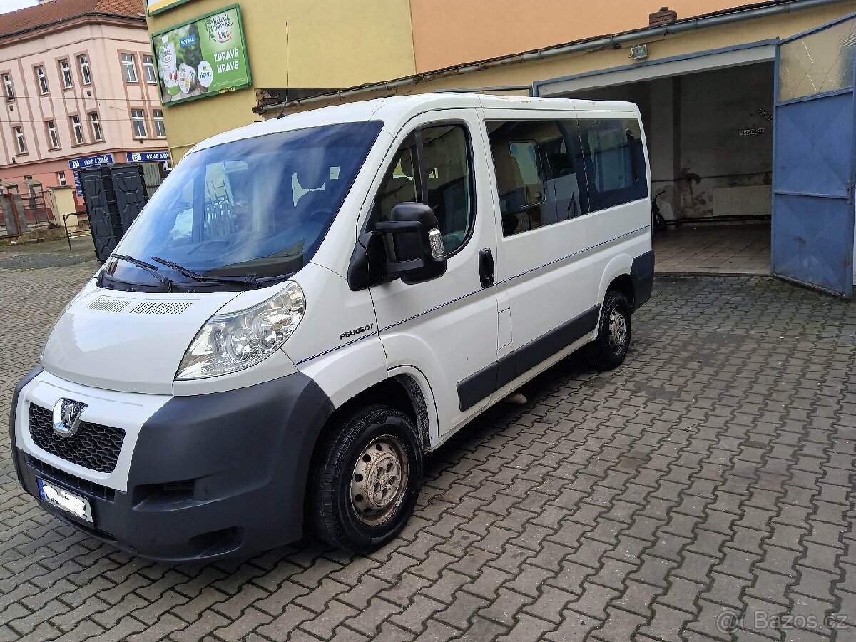 Peugeot boxer 9 míst