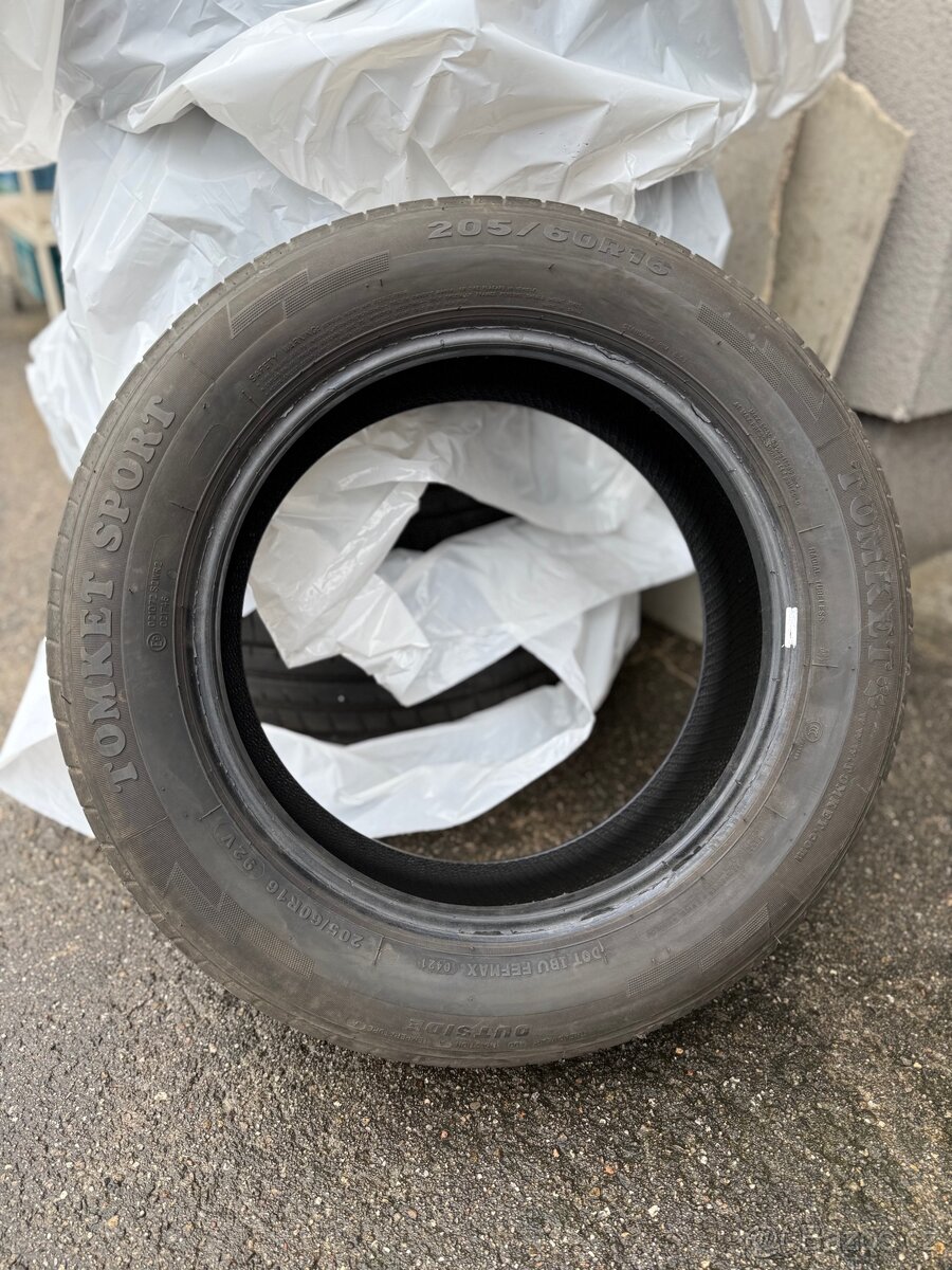 Tomket sport 205/60R16