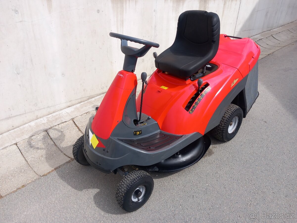Prodám zahradní traktor Rider Castelgarden XF 130 12.5Hp