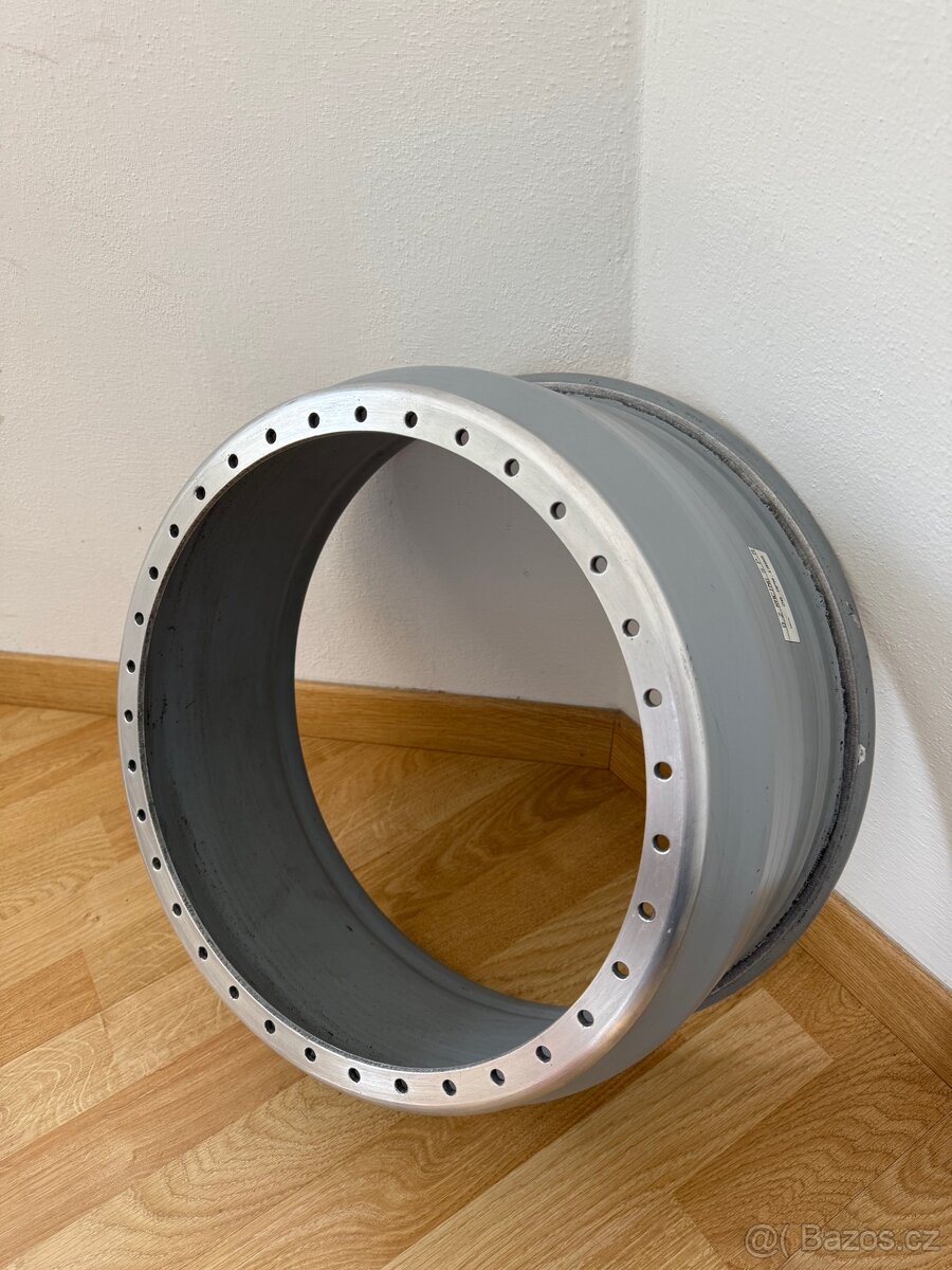 OZ Futura r16 barely