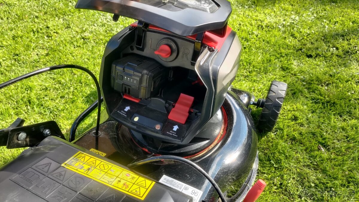 ZÁNOVNÍ AKU SEKAČKA VEGA 42S ECO 4in1