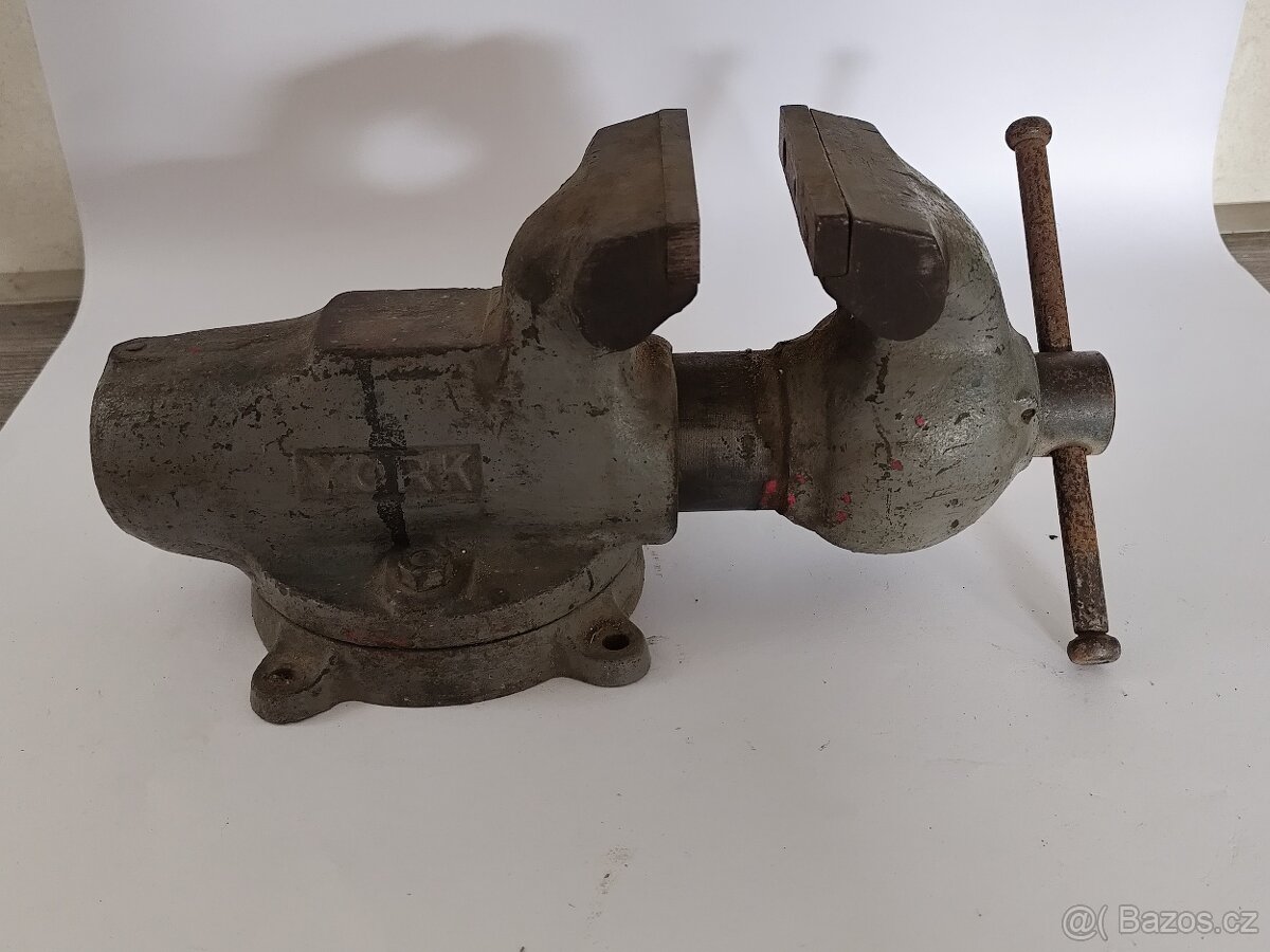 Dílenský svěrák YORK 120