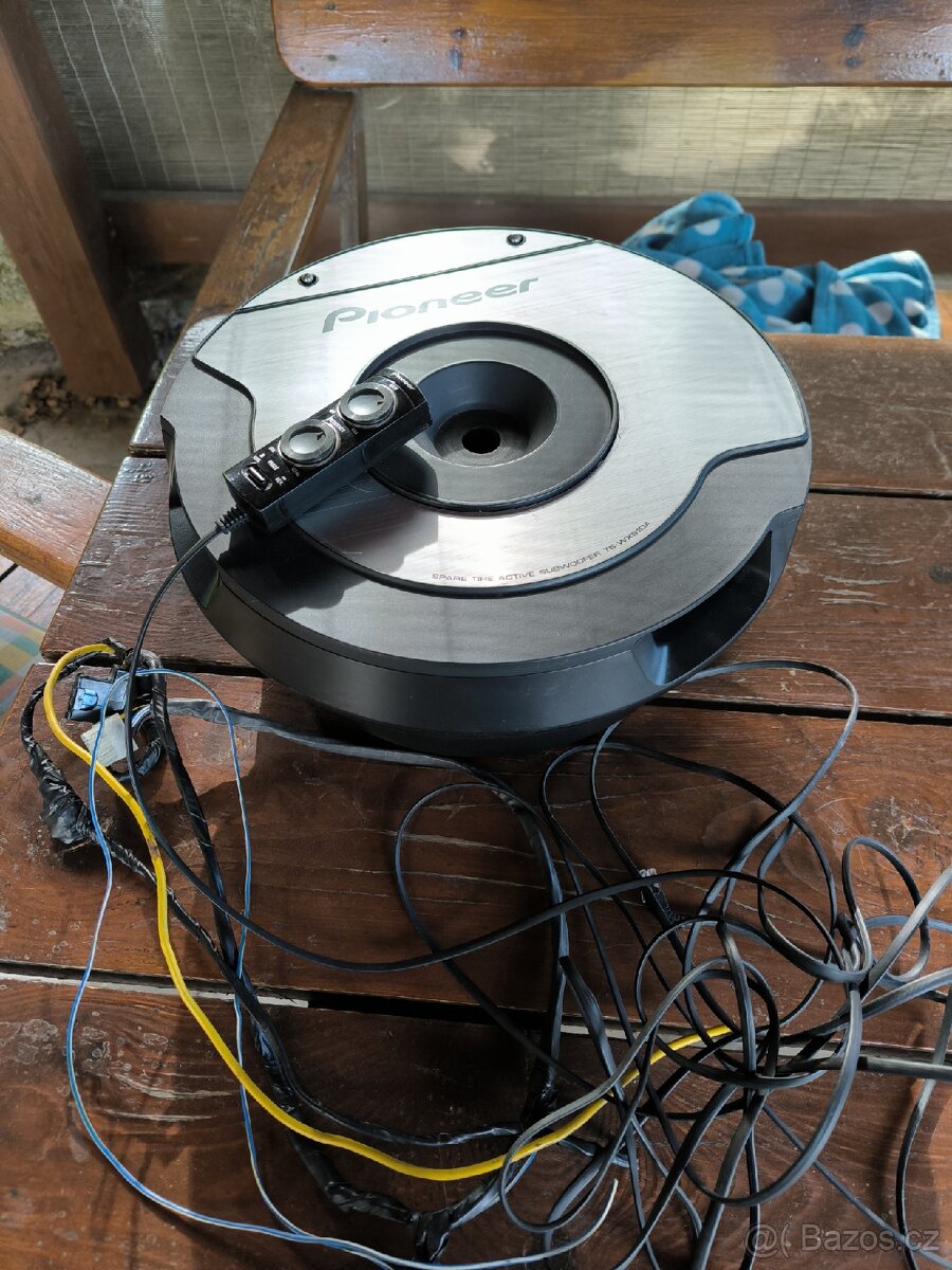Aktivní subwoofer Pioneer TS WX610A