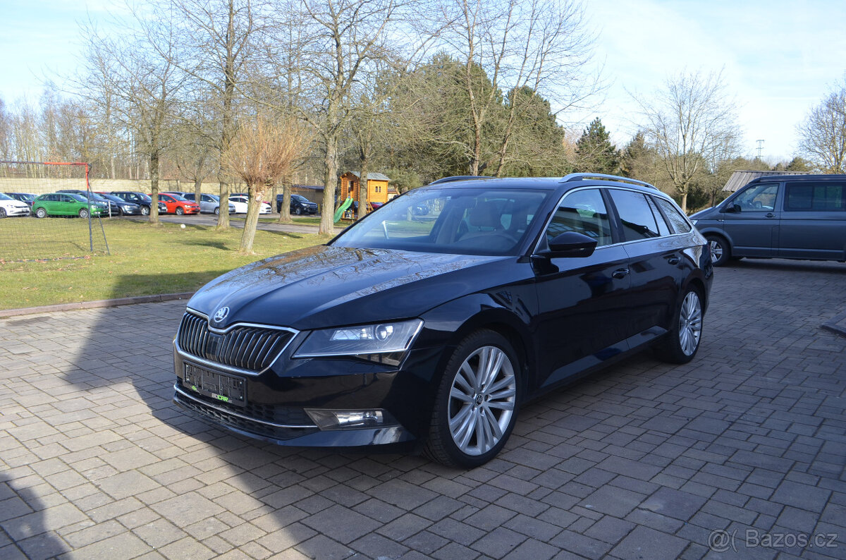 PRODÁM ŠKODA SUPERB COMBI 2.0TDI 150PS MAXIMÁLNÍ VÝBAVA 2015