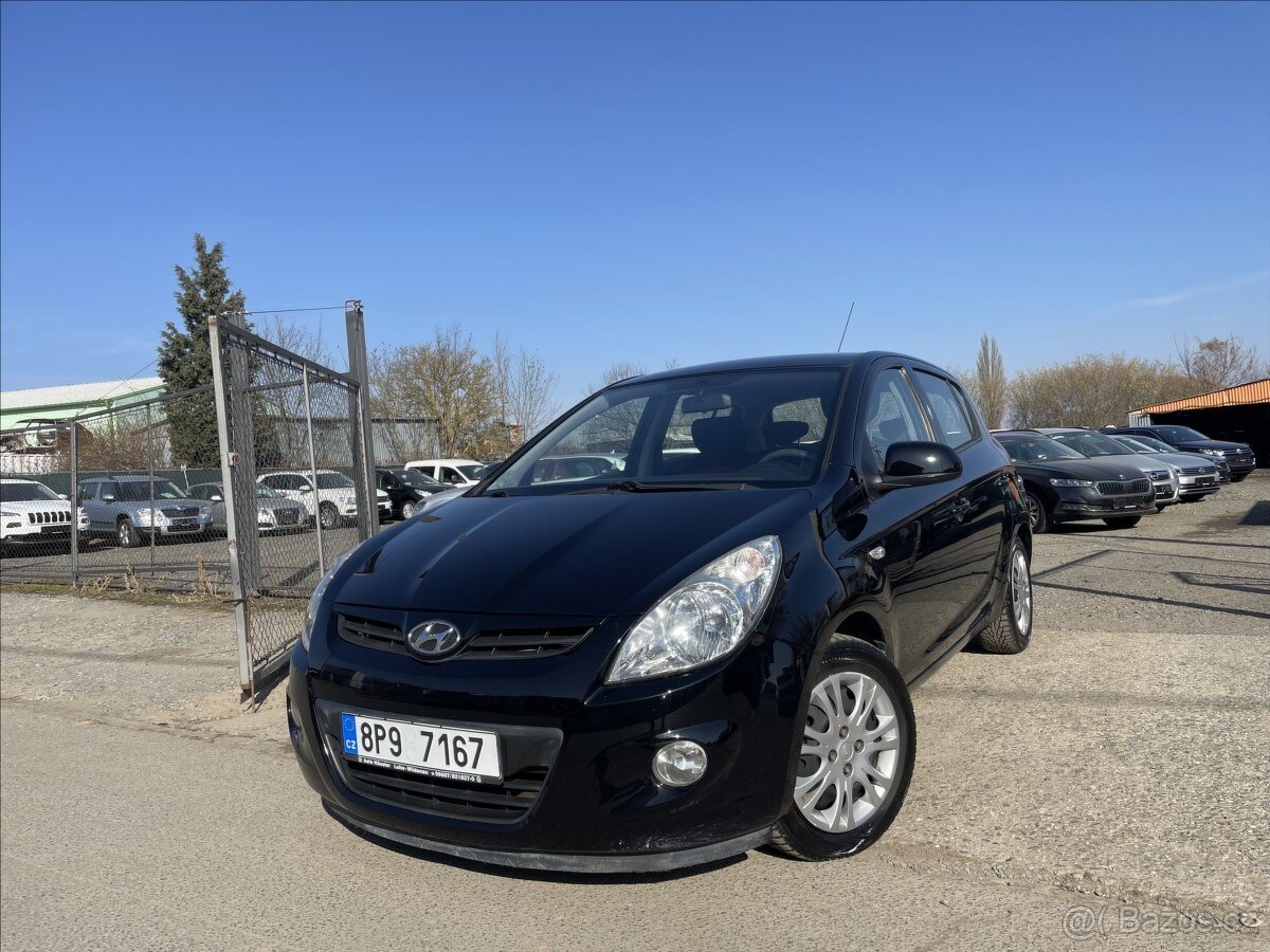 Hyundai i20 1,4 i KLIMA,VÝHŘEV SED.