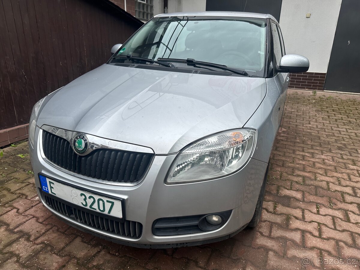 Škoda Fabia 2 1.4 16V najeto 166tis