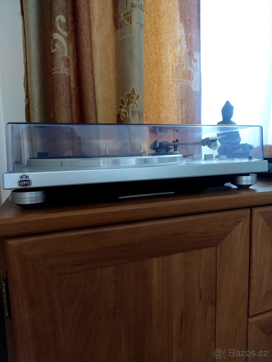 Gramofon GPO PR 100