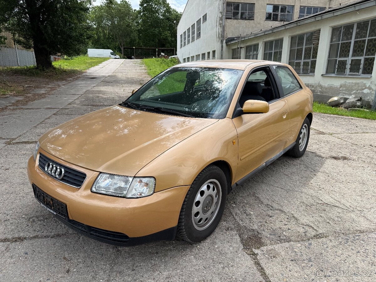 Audi A3 1,6 74 kW