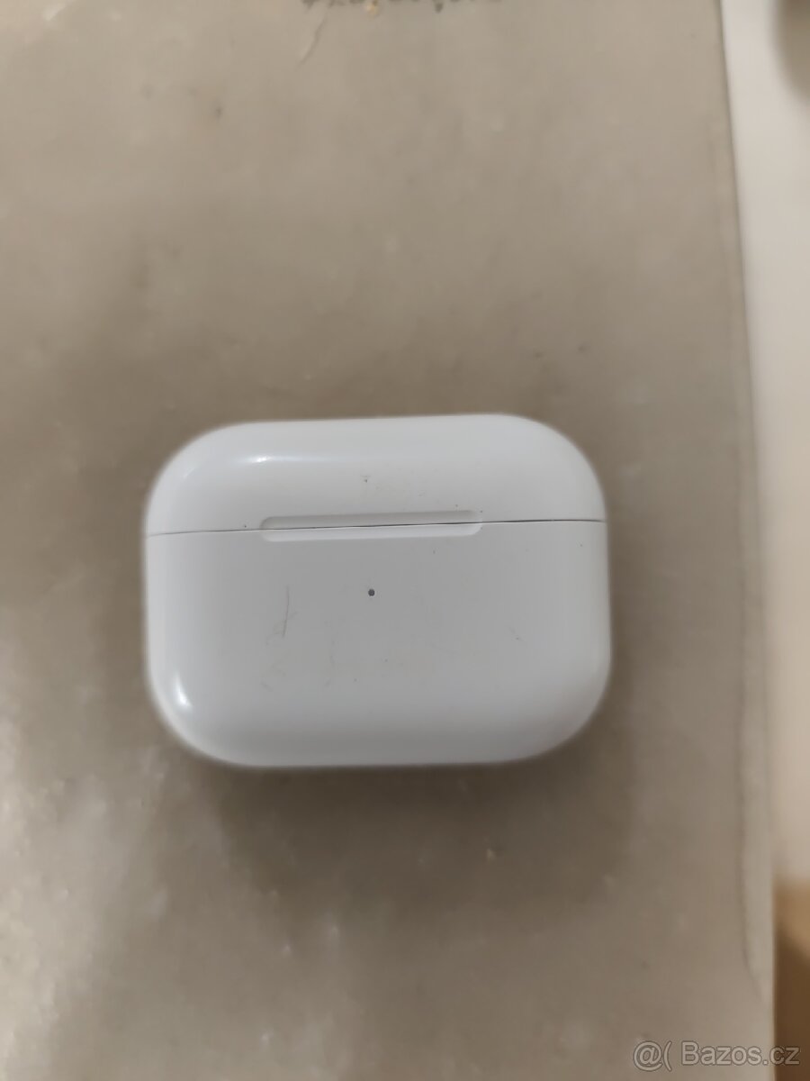 Pouzdro na sluchátka Apple Air pods