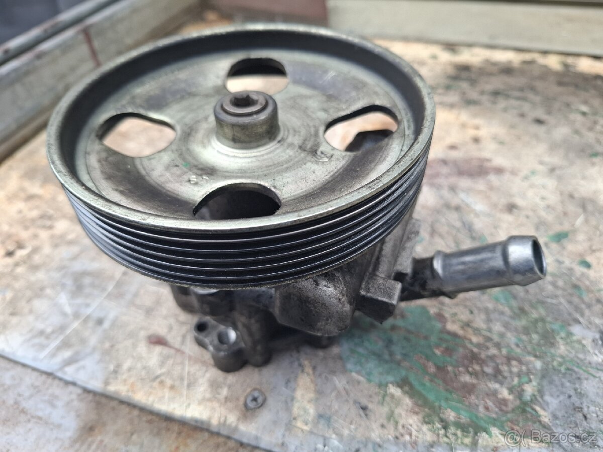 Prodám servo čerpadlo z Citroenu C5 II 1.6 80kW