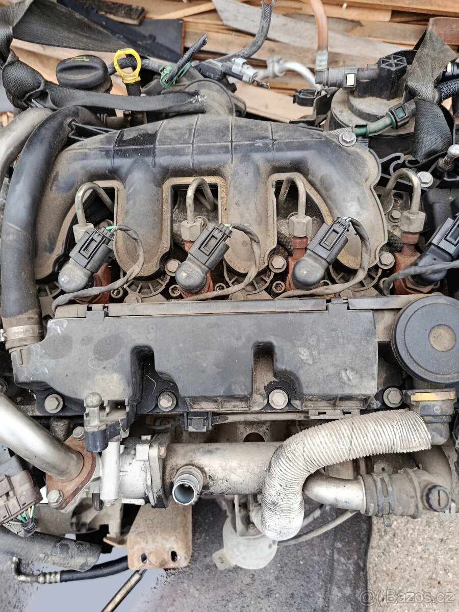 Motor Ford c max 20.tdci rok 2004