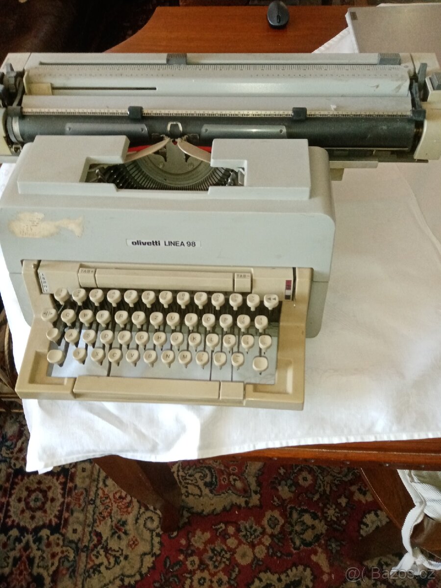 Psací elektr. stroj
