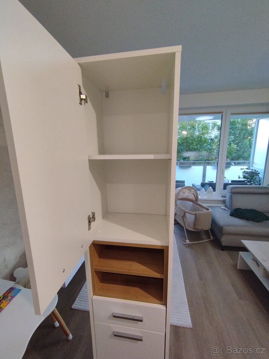 Koupelnová skříňka