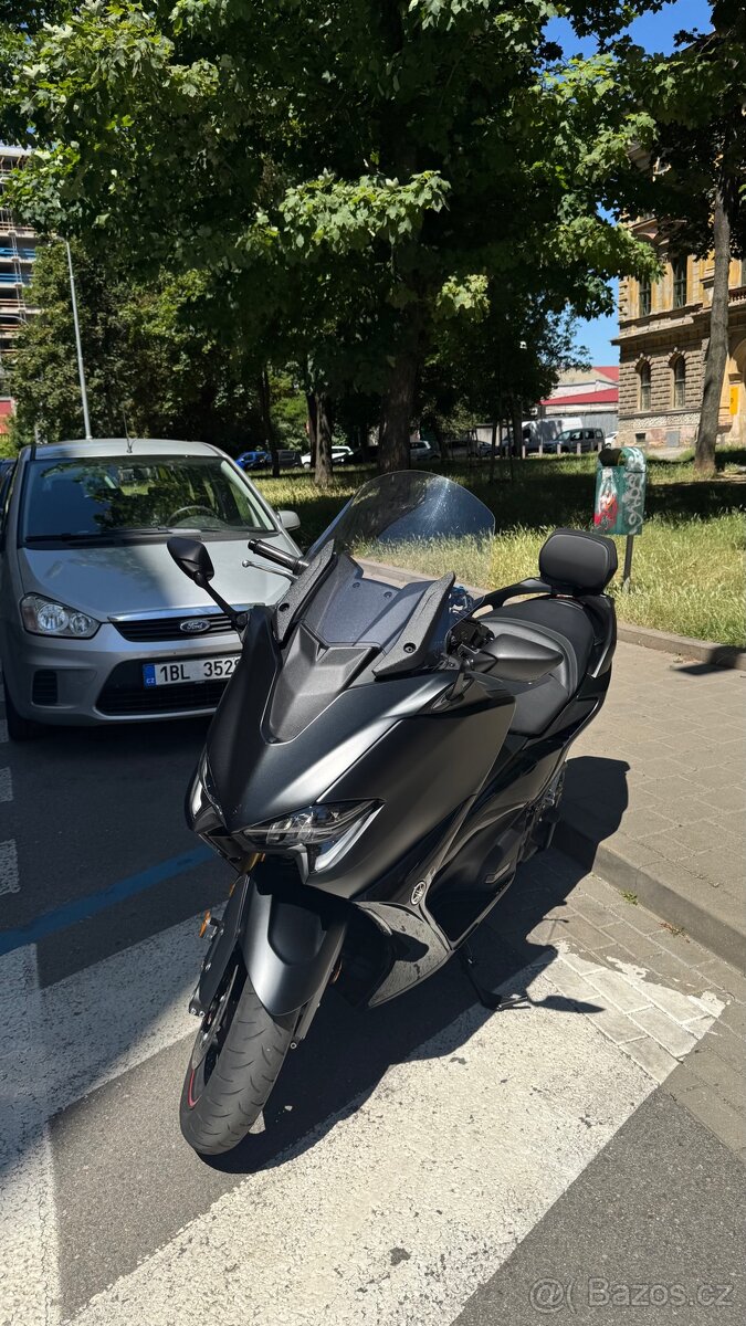 Yamaha TMAX 560 Tech Max (2020) – 19 000 km – TOP STAV