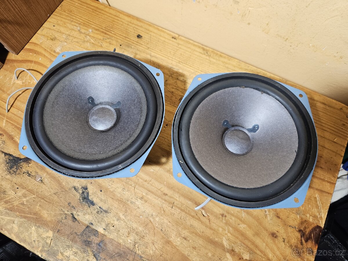 2x TESLA ARN 567 repro