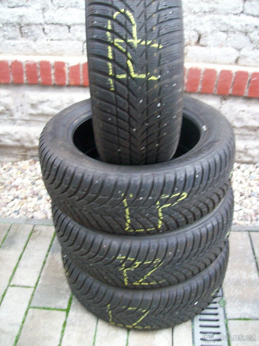 sada Nokian 225.55.18 102V XL vzorek 95%