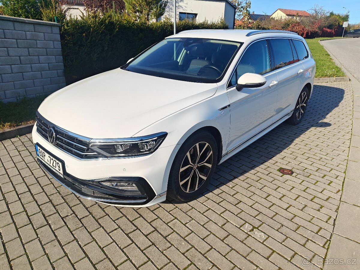 Volkswagen Passat 2.0 TDI 110 kW R line Virtual cocpit