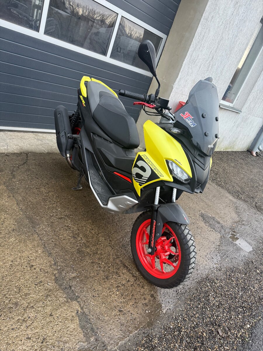 Aprilia sr gt 125