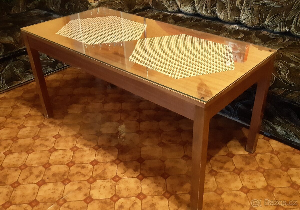 Stůl konferák-možnost dovozu 