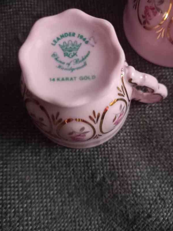Prodám sbírku růžového porcelánu, pro upřesnění