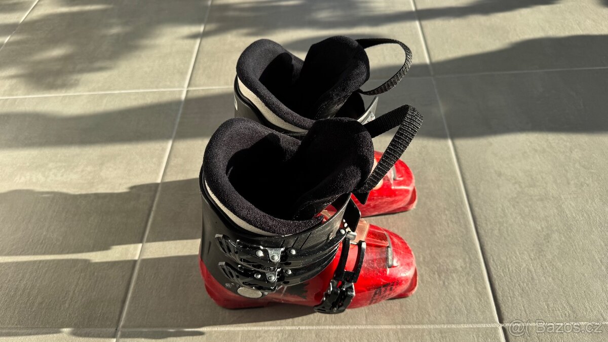 PRODÁM DĚTSKÉ LYŽÁKY ATOMIC 21/21,5 257mm