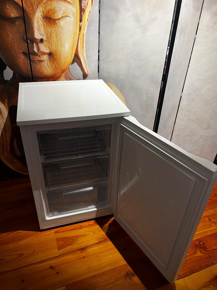 Šuplíková mraznička Siguro 85 l – jako nová, v záruce