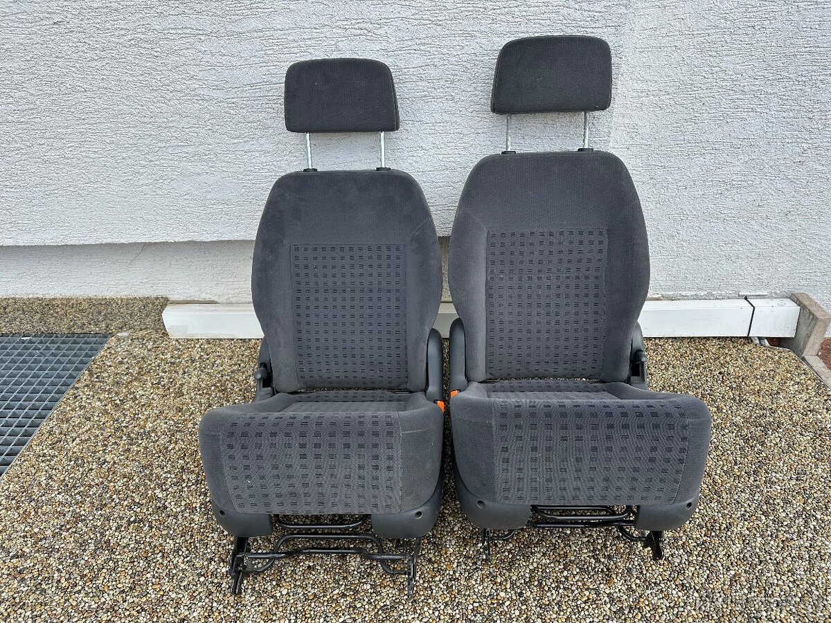 Sedačka VW Sharan