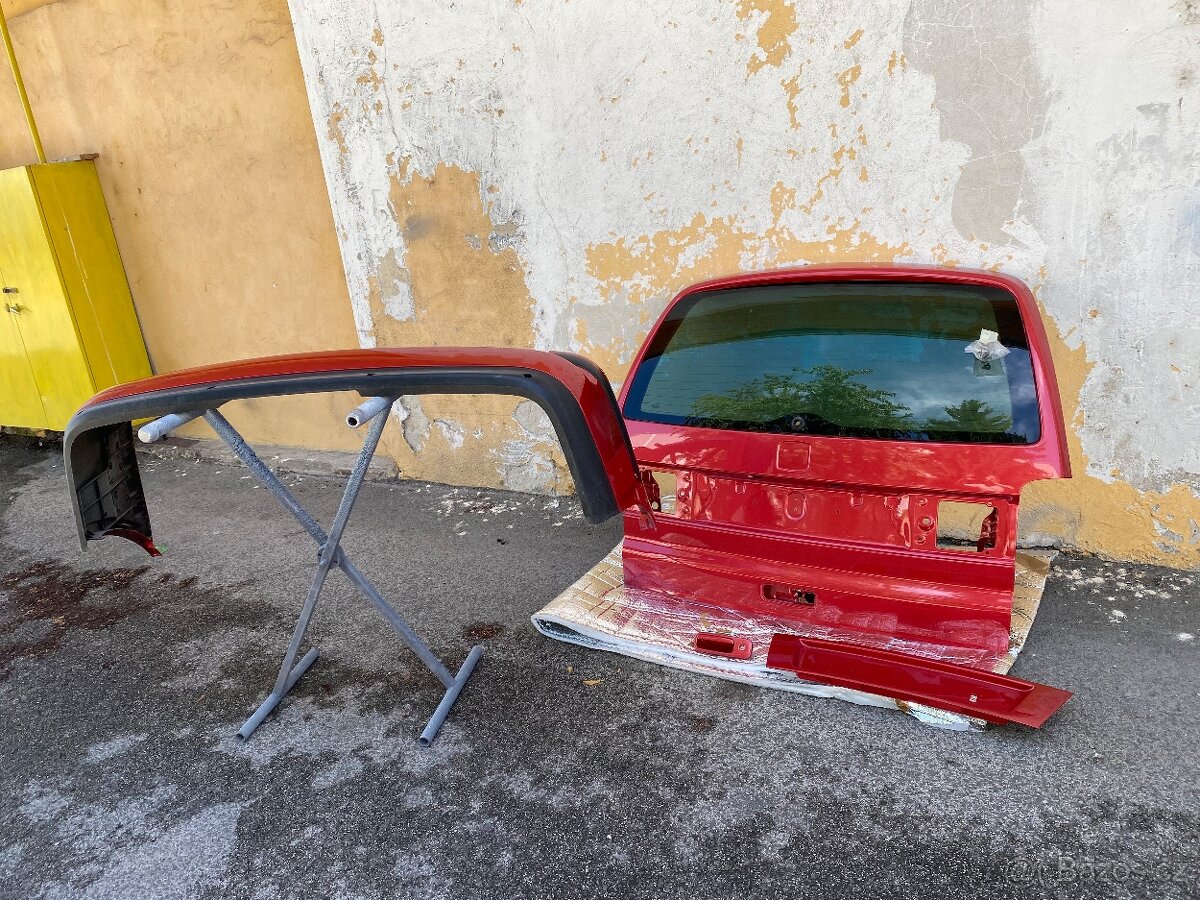 Seat Alhambra 1 kufor naraznik