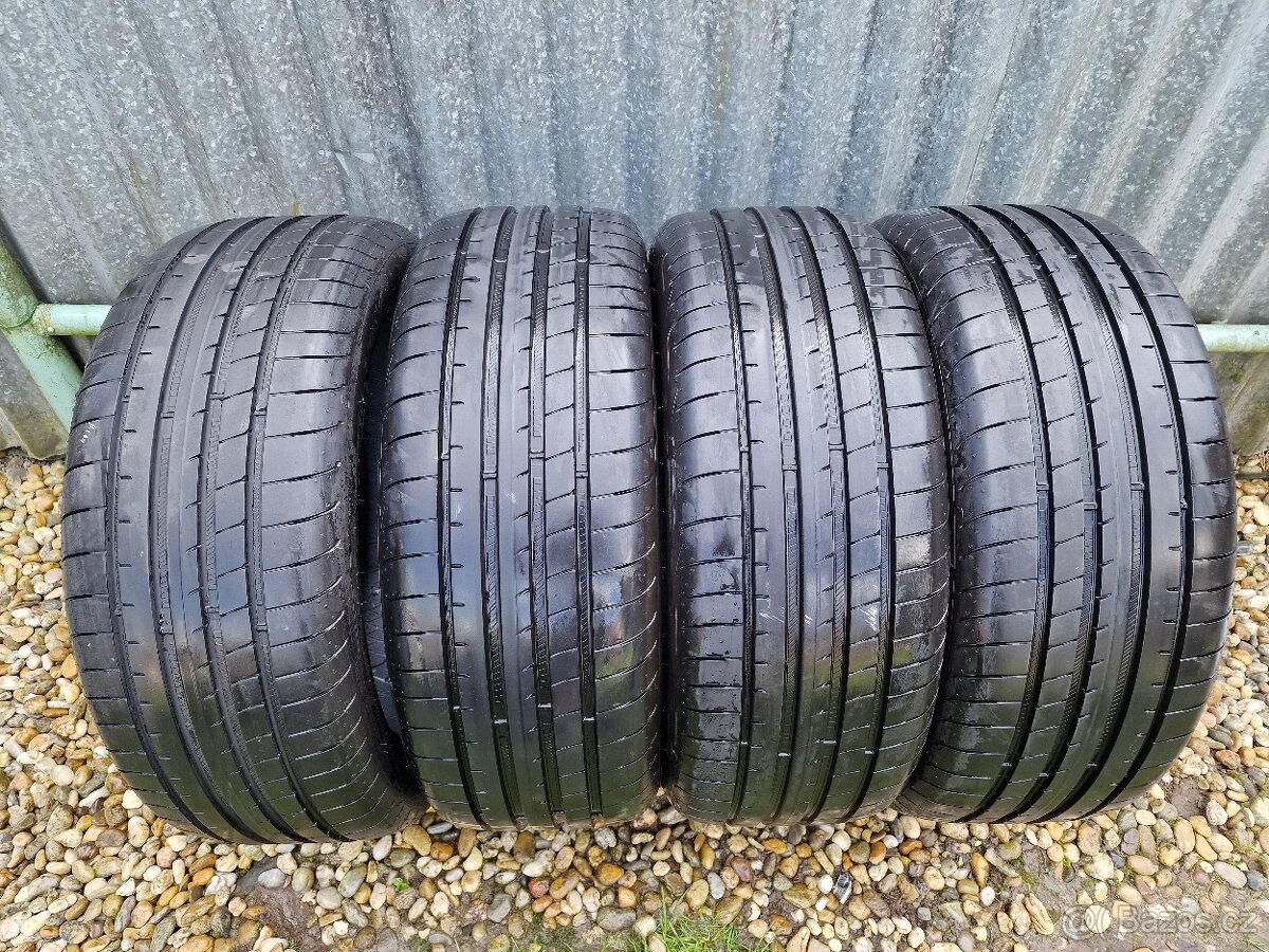 235/45 R19 Goodyear Letne zanovne pneu