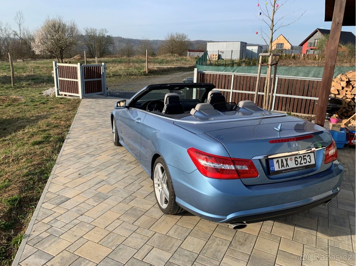 Mercedes-Benz E350 kabrio, TOP STAV, v zimě nejeté