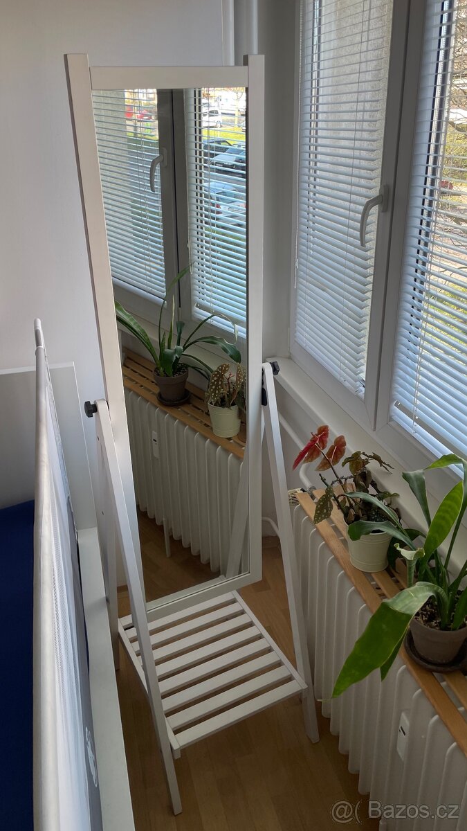 Stojací zrcadlo IKEA
