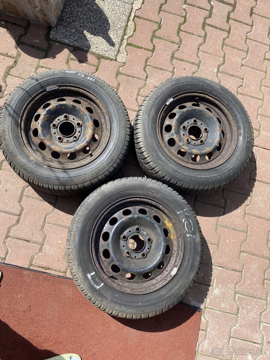 Zimní sada kol, plecháče, 3 ks - Dunlop 195/65R15 91T