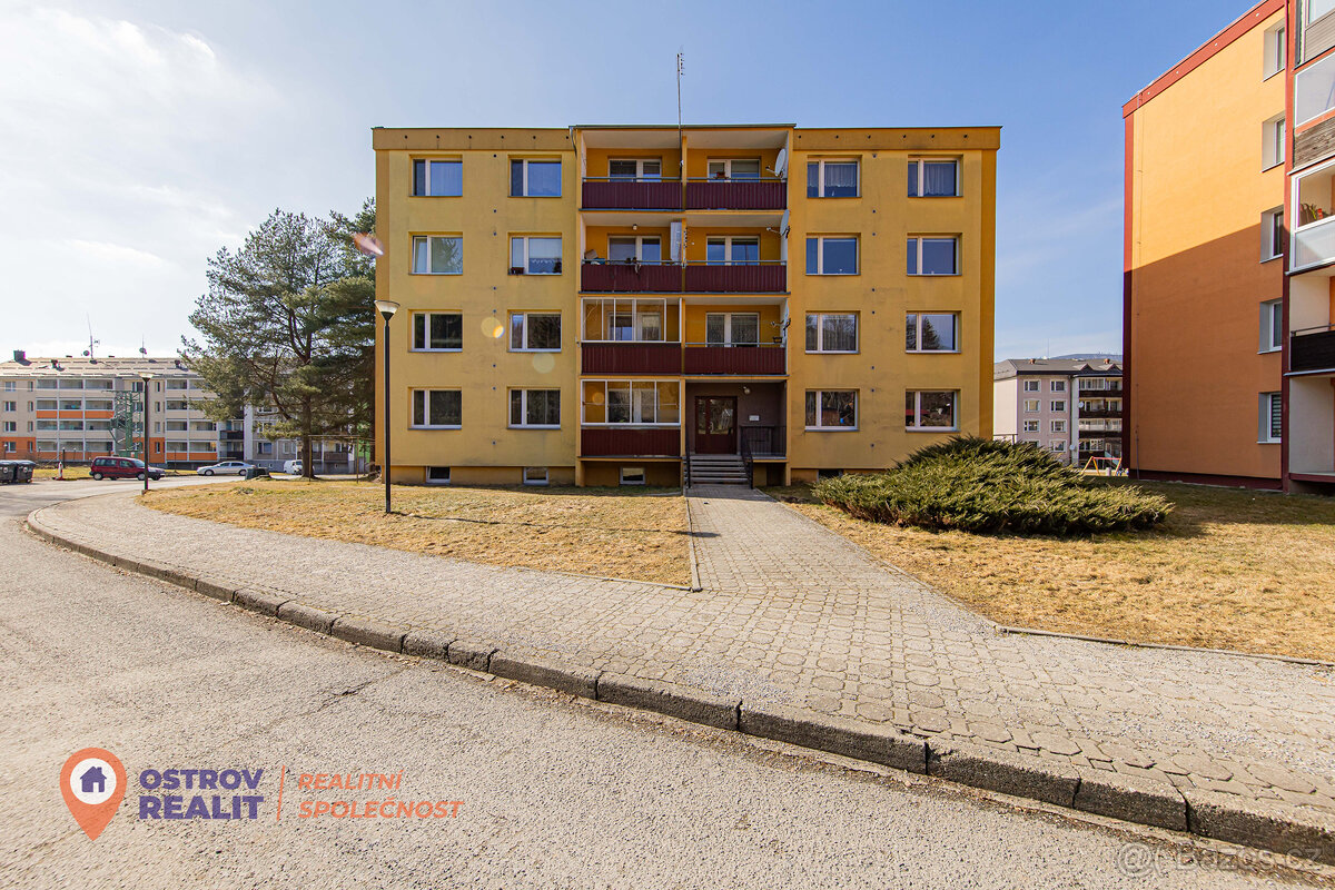 Prodej, byt 3+1, garáž, Loučná nad Desnou