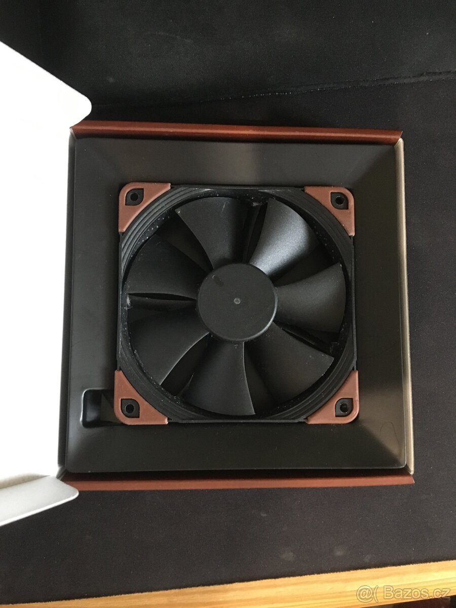 Noctua NF-F12 industrial PPC-3000 PWM