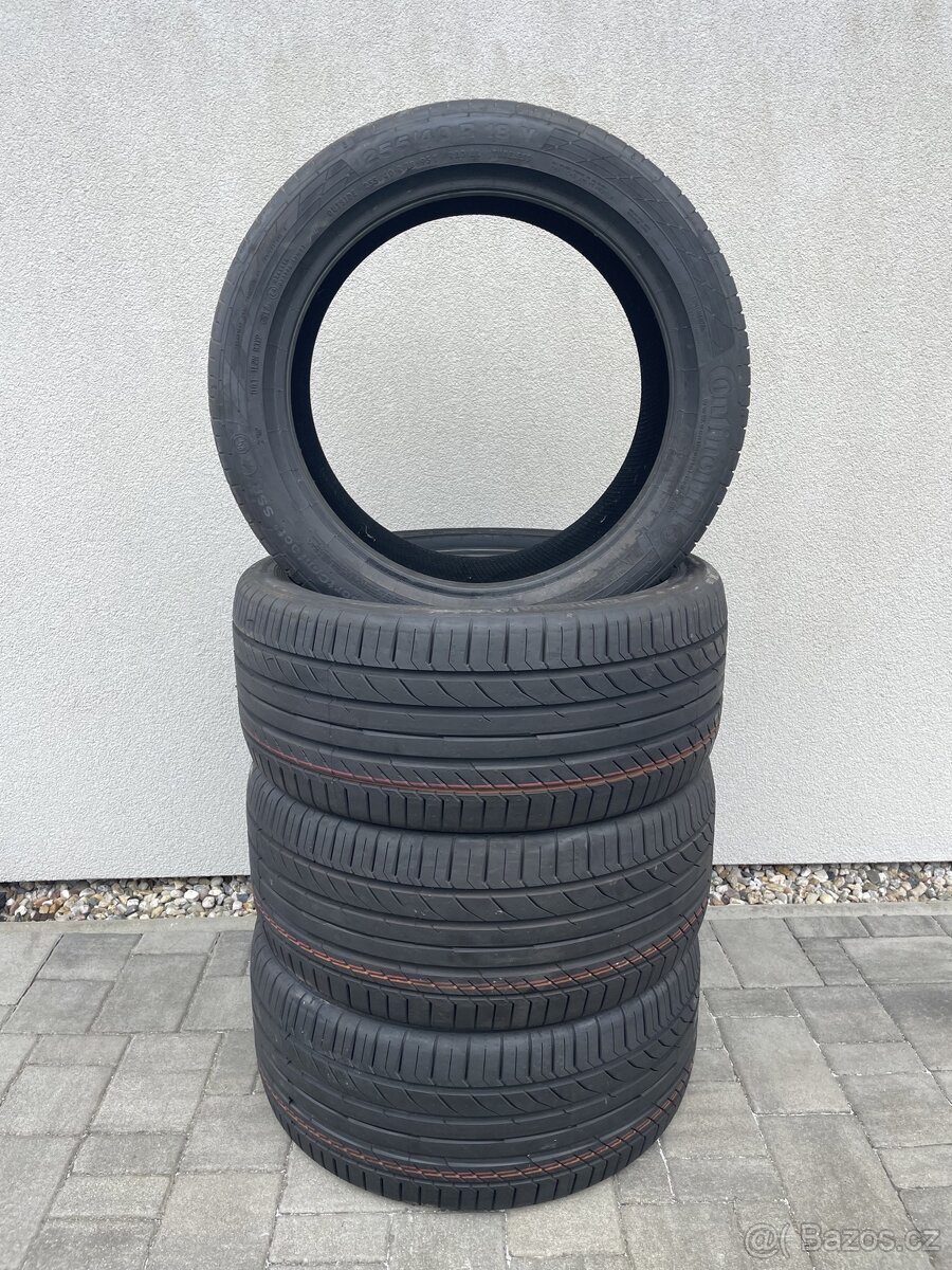 Sada nových letních pneu.255/40 R18