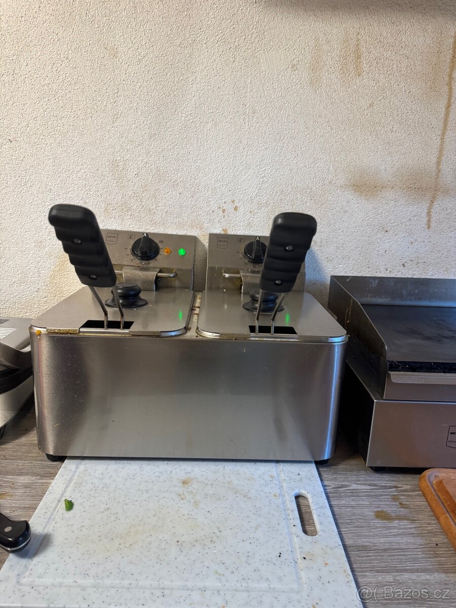 Elektrická dvoukomorová fritéza – nerez, gastro provedení