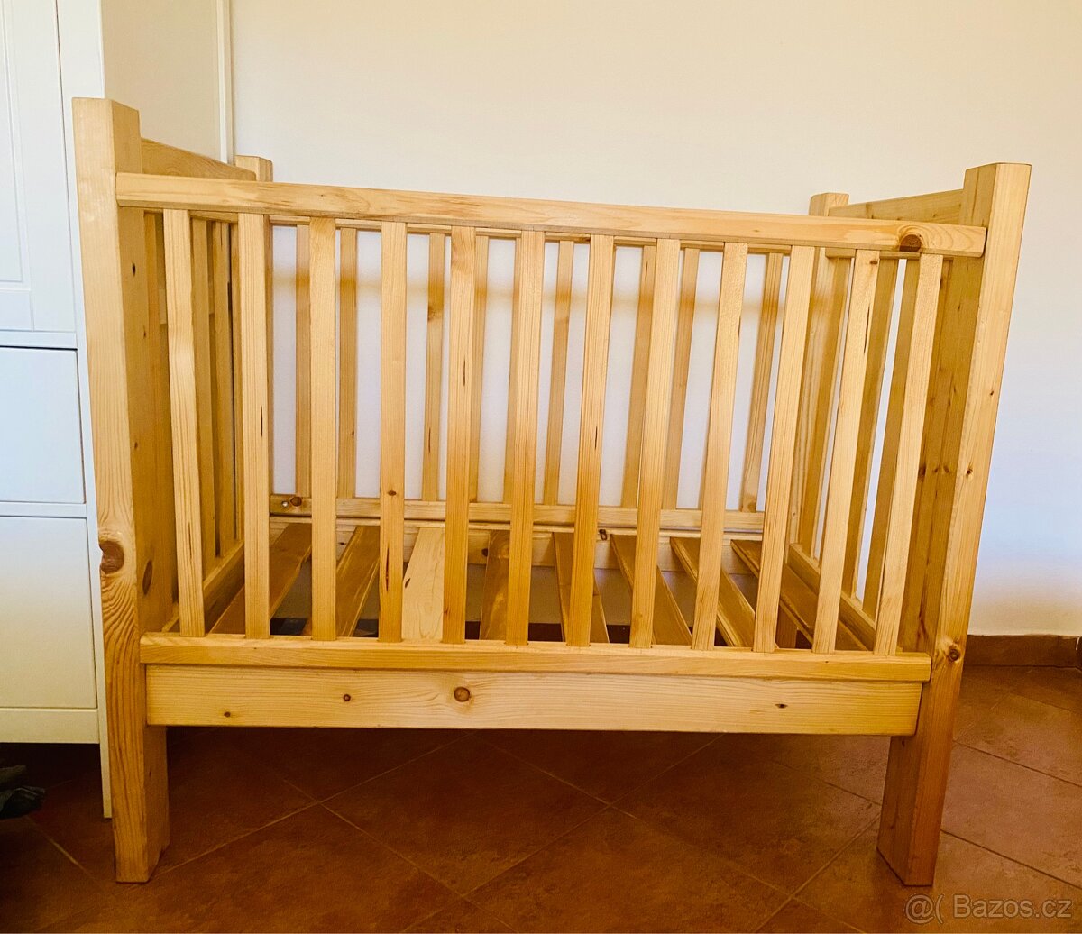 Dětská postýlka