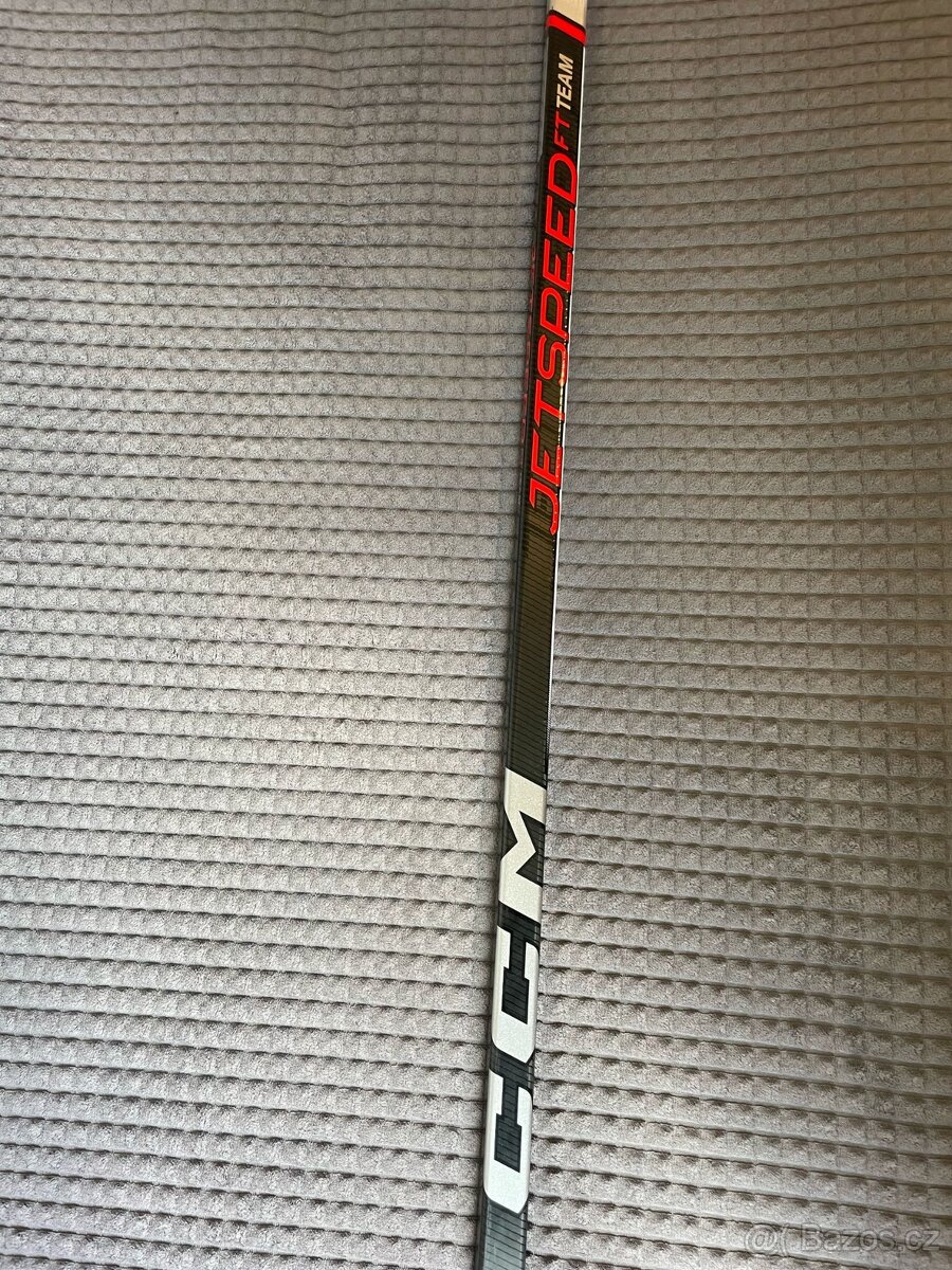 Hokejka CCM JETSPEED TEAM, 65 FLEX - P28