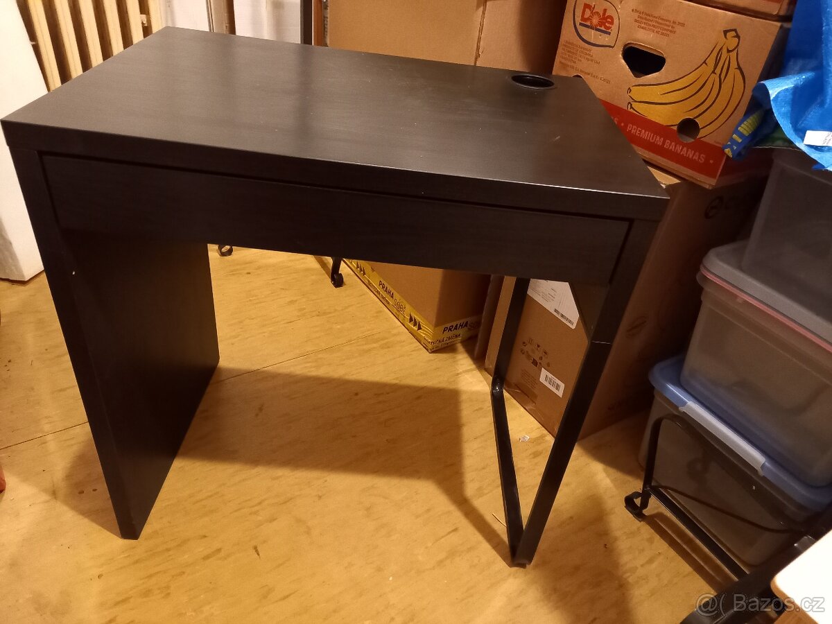 Ikea psací stůl Micke