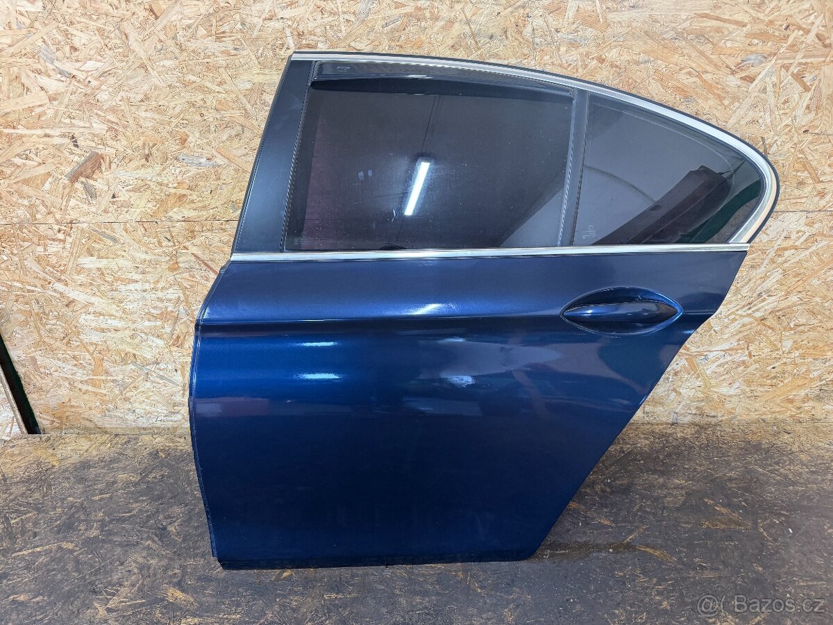 KOMPLETNÍ LEVÉ ZADNÍ DVEŘE BMW F10 IMPERIALBLAU