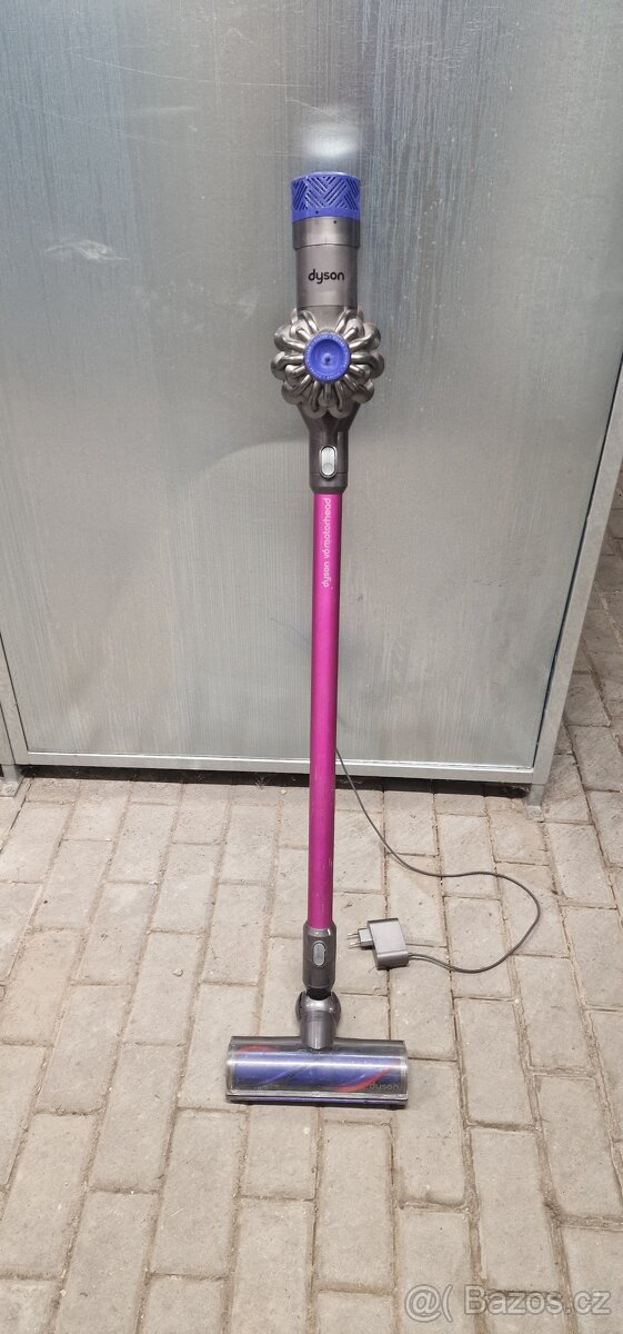 Vysavač Dyson V6 Motorhead