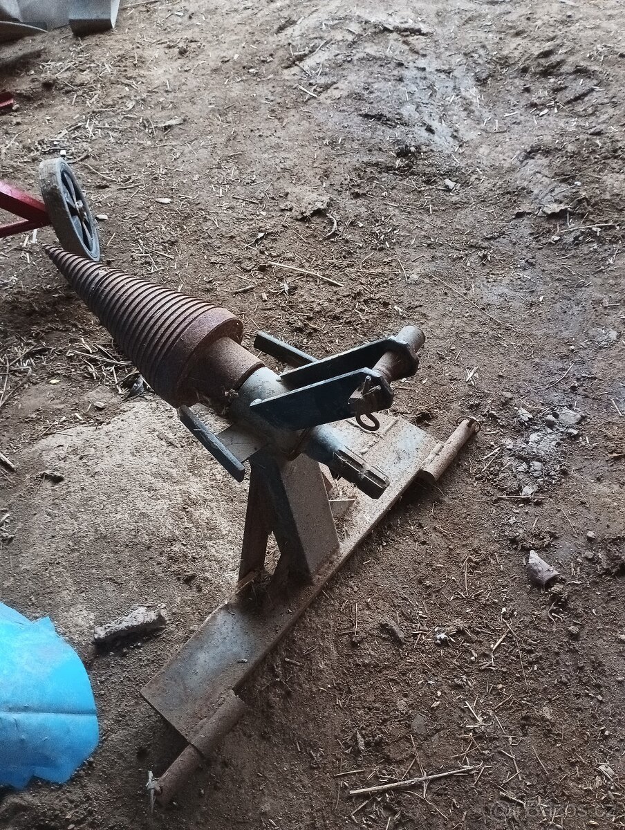 Prodám kuželovou štípačku na dřevo