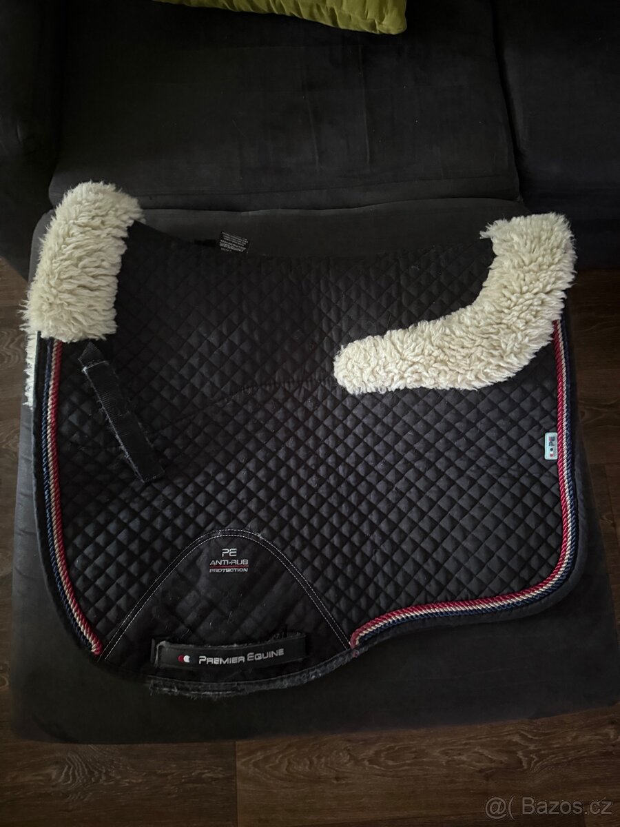 Dečky drezurní Premier Equine s beránkem